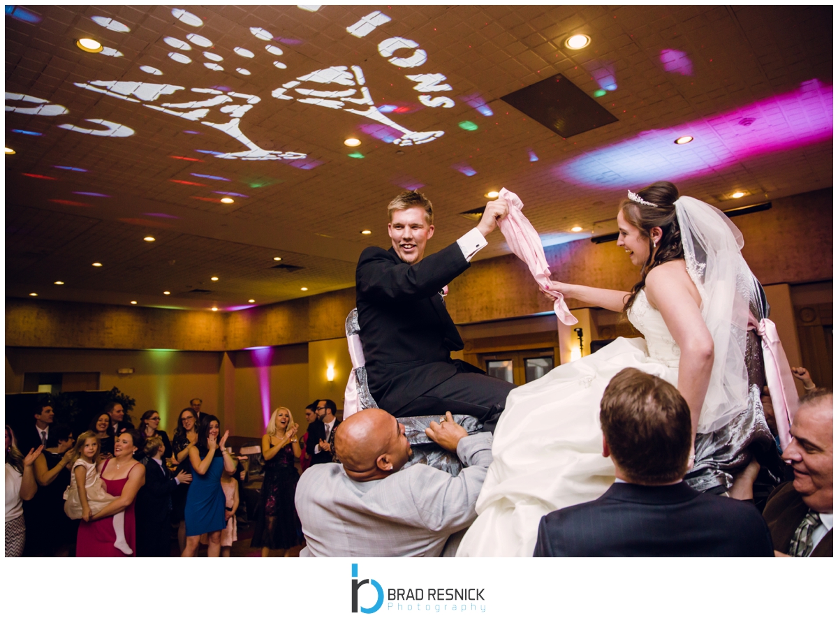 Jewish_Hora_Wedding_Photography